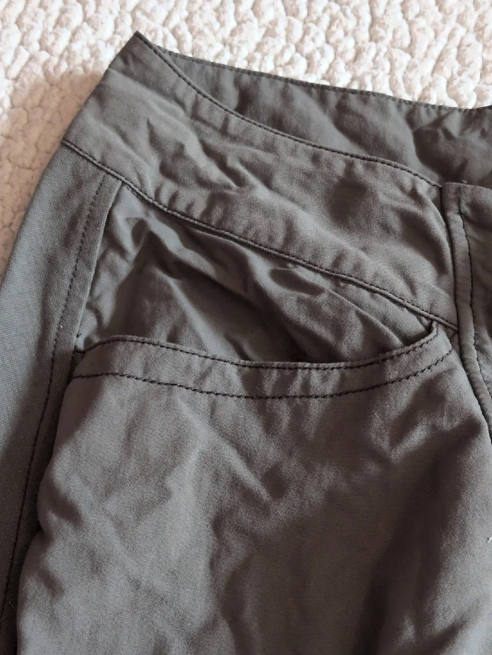 Spyder lace-up cropped capri military green shorts Gorpcore Hiking Athletic